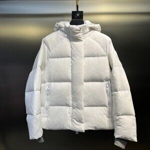 Canada Goose White Down Jacket – Authentic, Excellent Condition